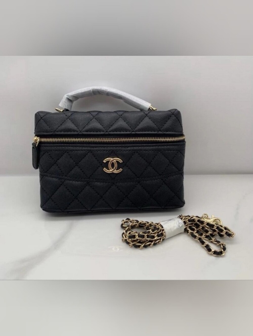 Chanel VIP Bag - Picture 2 of 5